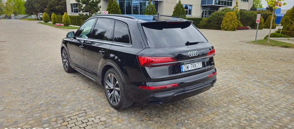 Audi Q7 cena 235900 przebieg: 58000, rok produkcji 2021 z Wrocław małe 379